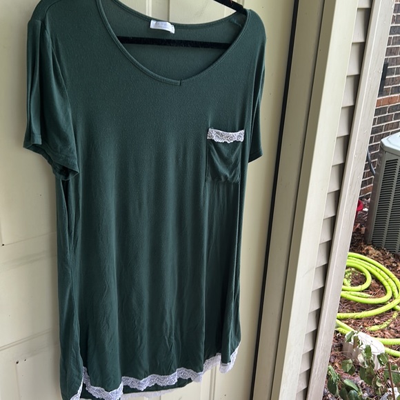 FREE*Cute lil nightie - Picture 1 of 4